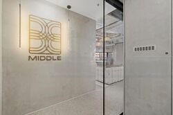 Liang Seah Place (D7), Office #462642041
